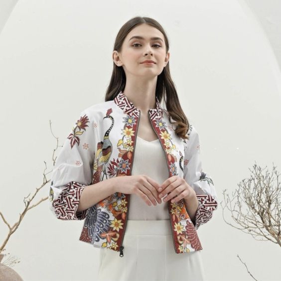 blazer batik wanita